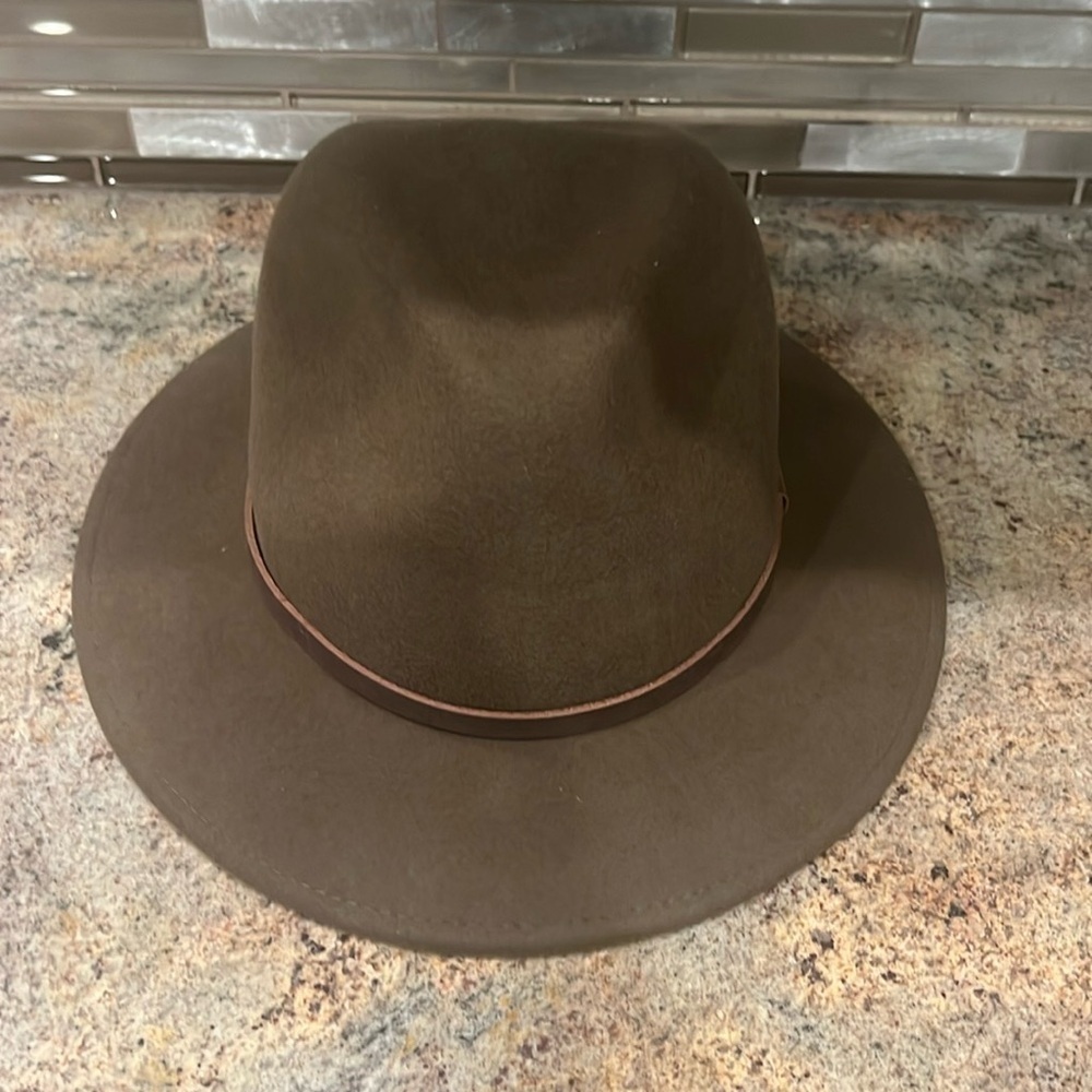 NWT Will+Bear Wool Hat Size M